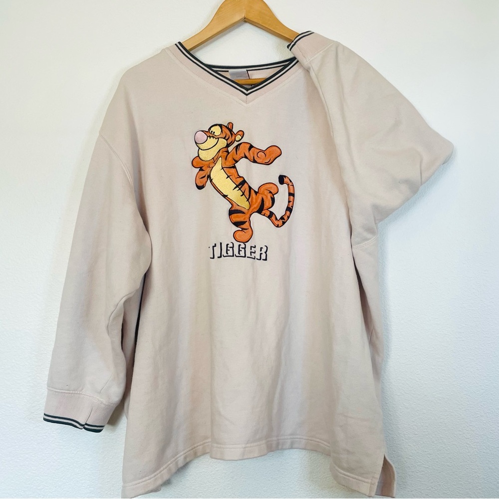 Disney embroidered Tigger sweatshirt relaxed fit, free shipping